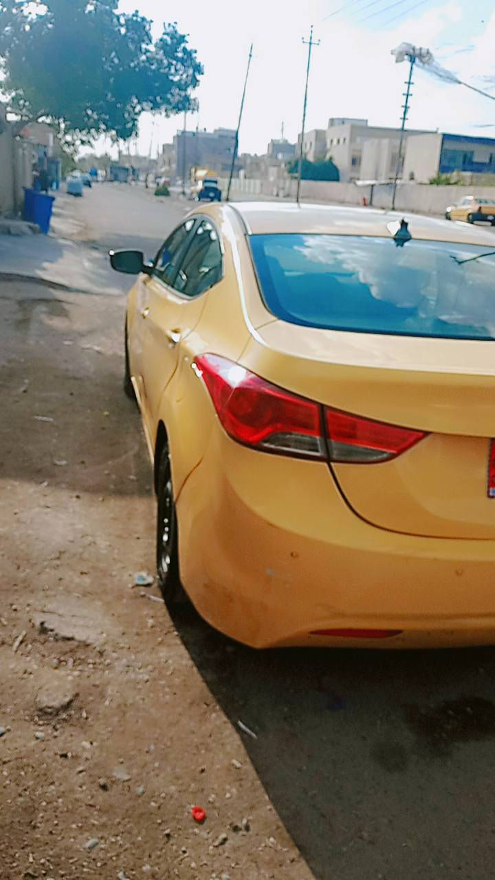 سلام عليكم النتراء موديل 2013 سيارة كير مكينه خير من الله حادثه جاملغ خلفي نفسه وطخه خفيفه بلبنيد والباقي مكفول مكينه ١٨٠٠دوش مرغوبه  سعر 95صدر مامي خلفي جديد رقم ***********
