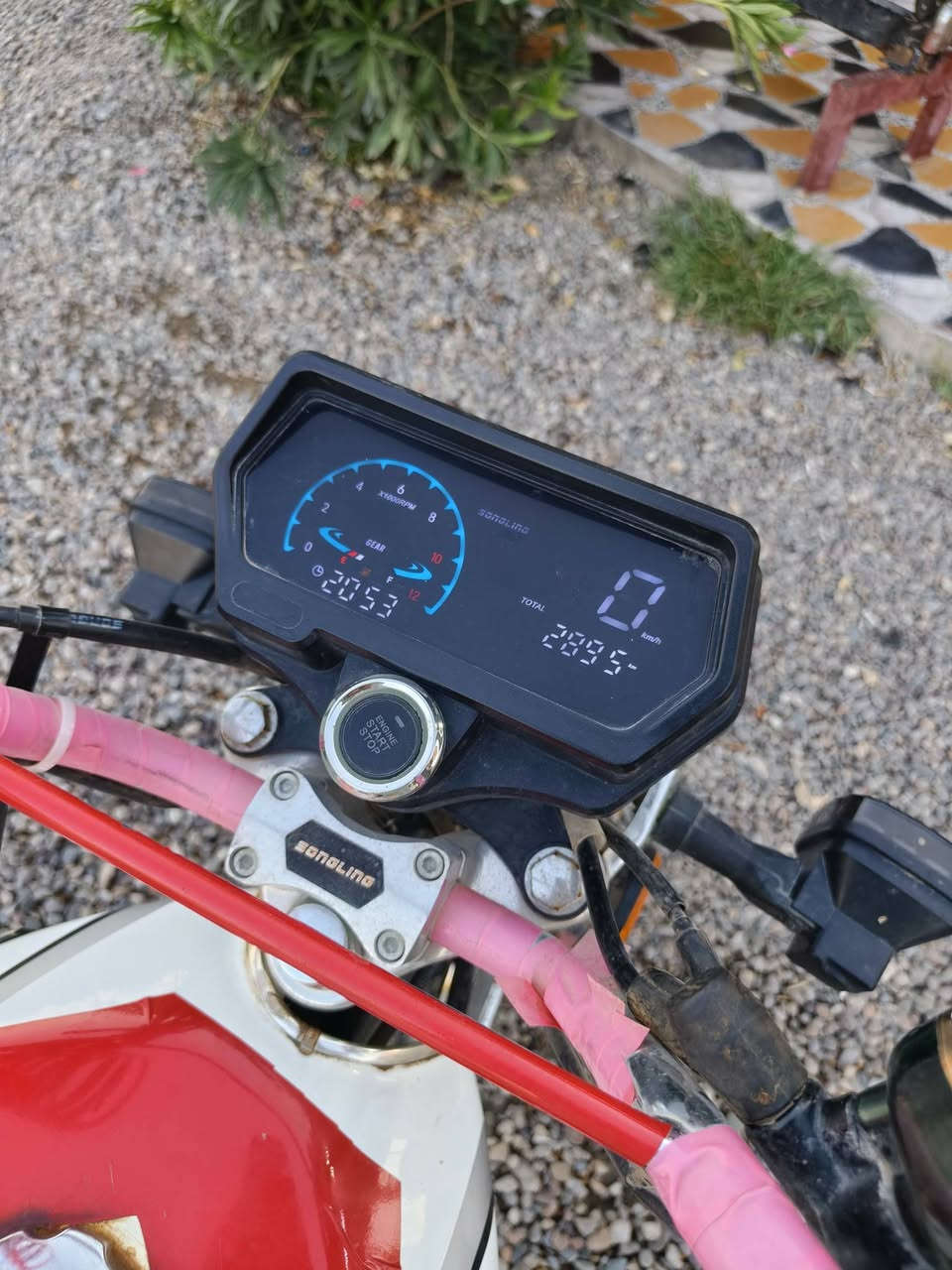 للبيع أو مراوس
دراجه سيفان 2025 دراجه ممامتعوبه ابد من البيت للمحل 
مال جنياي محرك 200cc اسبانه ماممدوده علي 
المكان ديالى شهربان الوقف شراي يجي خاص وهذه رقم‏‪***********‬‏
