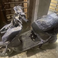 دراجه فراشه كرستال للبيع شغاله بس يرادله ترتيب كامله هيه وكفراتها دبلا...