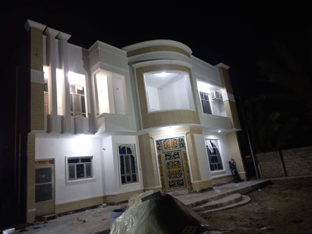 ياالله سلام عليكم يوجد كادر واجهات +لبخ +صبغ متعطل عن العمل حالين وبسعار مناسبه التصال ع رقم ***********
