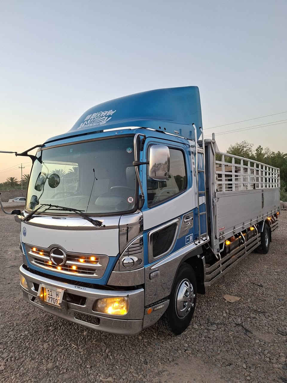 سلام عليكم هينو شيطان للبيع موديل 2002 اصل رقم بغداد تحويل مكينه 80 فووول عادي بلادي طول سته وربع بلادي مكفوله كفاله عامه العنوان واسط الصويرة  ***********
