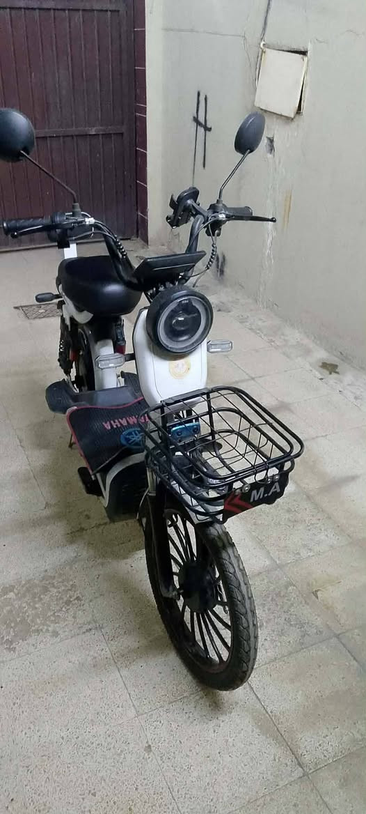 ماطور شحن للبيع مستخدم شهرين شرطه الفحص 290 بي مجال شيء قليل***********
