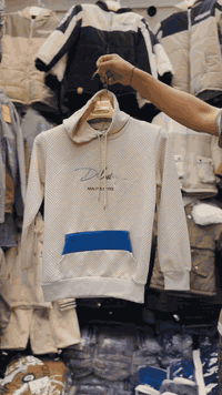 سويتر أطفال • مقاس 12 • بابل الحمزة الغربي