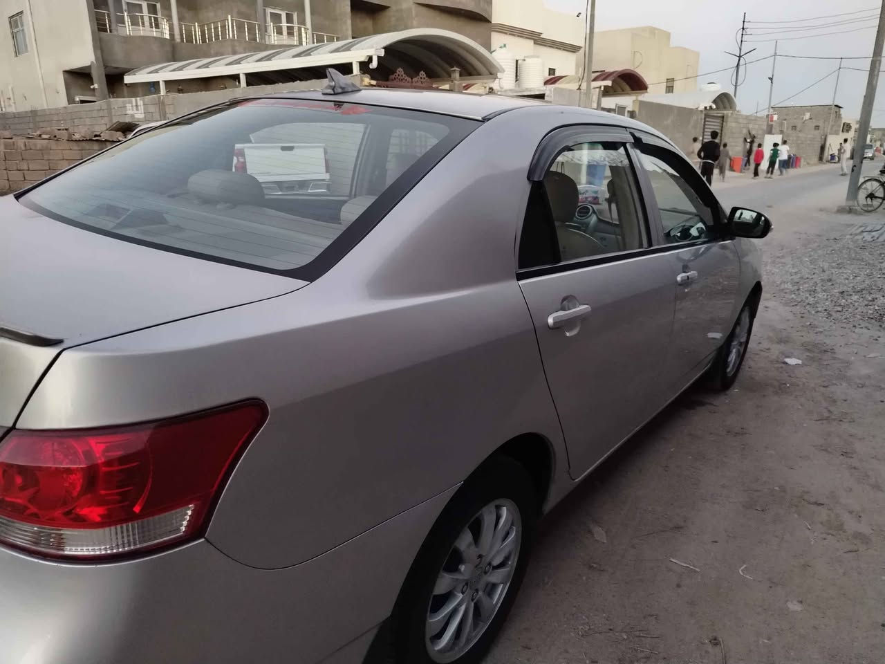 السلام عليكم
للبيع سياره بي واي دي جي3 2016
السياره نظيفه بيها فقط المدگر عكس السايق ضربه مصلحه عالبارد
سيارة رقم انكليزي هزة وسنويه جديده لل2030 باسمي إستخدام شخصي
السياره ماشية 58 الف حقيقي قابل للزيادة
السيارة مكفوله كير ومحرك وكهربائيات كامله اي نقص مابيها تبريد خير من الله تخم تاير مع السبير ويل كب نظيف فقط نقص درايم شفتات أشرت بيها صوت عند الاستدارة
للاستفسار الاتصال على الرقم
*********** ابو منتظر البصرة, العراق
