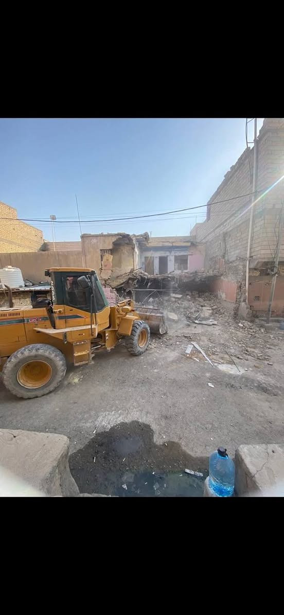 تفليش البيوت   هدم ورفع الانقاض يوجد واتساب
***********    في جميع مناطق  بغداد
ترميم المنازل المباني الدور   تفليش  انسب الاسعار

