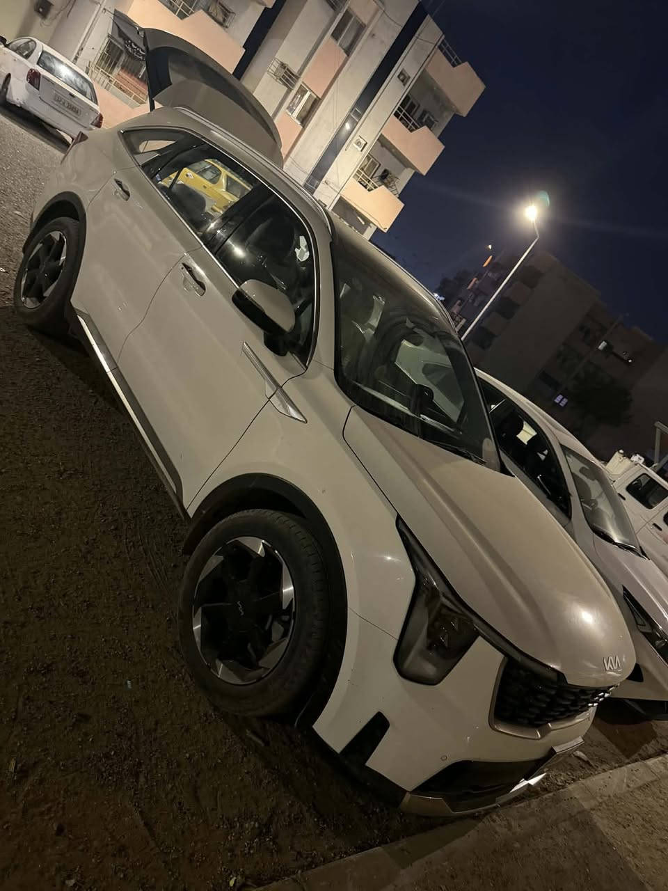 للبيع كيا ((سورنتو 2024))

ماشية ((22 الاف كم فقط))

رقم اربيل الجديد

مكينة ستة سلندر 

كفاله عامة

المواصفات :- 

بصمة تشغيل وابواب وجنطة

كامرة خلفية

كشنات كهرباء 

كشنات الخلفيه قلاب كهرباء 

شاشة متصله

شفتات ستيرن 

تشغيل عن بعد 

حساسات 360 

ثلاث انظمة قياده 

شحن لاسلكي

منافذ تايبسي

بصمة عدد اثنين

بلوجكتر لد

مري شفط 

ترحيب 

لد مخفي متغير الاوان 

سبعة راكب ((7))

الخ من المواصفات المعروفة …..
السعر 307 وبي مجال


**إذا كنت صاحب هذا الإعلان وتريد حذفه لأي سبب، رجاءا أرسل رسالة إلى الدعم الفني**