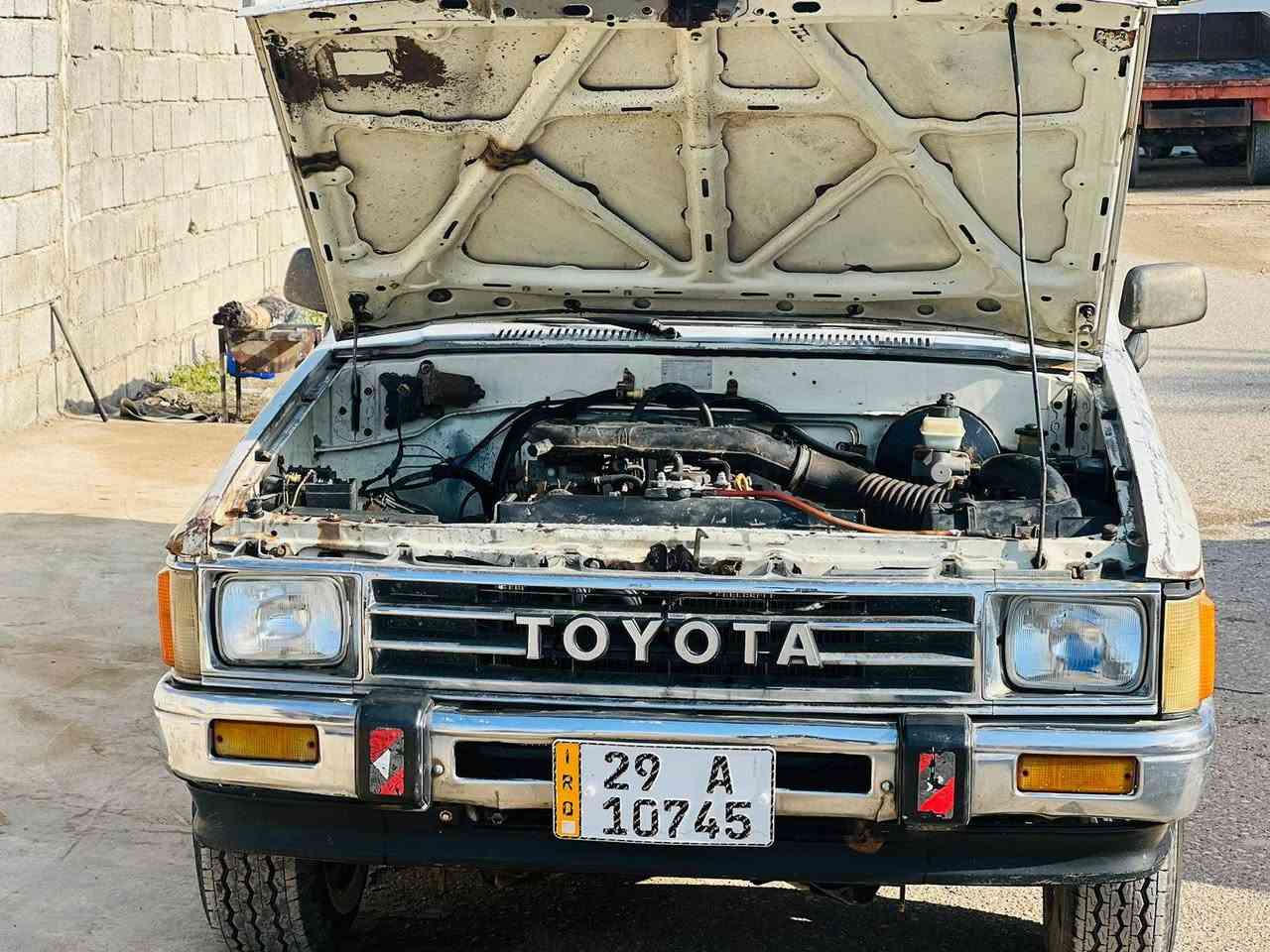 تويوتا ١٩٨٨ سعر ٣٩ العنوان ديالى
*********** السياره بسمي  محرك كروسيده كير ٥نمر
