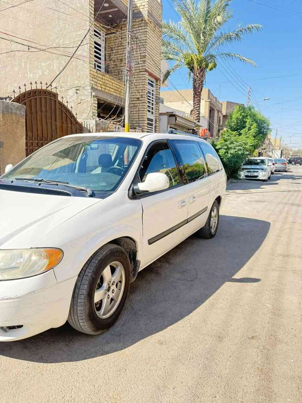 السلام عليكم ورحمه الله وبركاته
للبيع سياره دوج كلايز موديل ٢٠٠٧  بدون مراوس سياره جاهزه 
دوج كلايز محرك ٣٣٠٠ كير ومحرك شرط رقم بغداد تحويل مباشر  كشنات بلع سياحي
السياره ٣ قطع تبريد ويه السويج  الون ابيض شاشه كامره 
صدر جديد السياره متعوب عليهه والسياره اترايهه وين ما يعجبك
تخم تاير  مكان السياره بغداد البياع  سعر السياره ٧٢ وبيهه مجال كلش قليل   السياره جاهزه من الدعاميه الدعاميه سيارتي الخاصه اني جانيهه  
اليشتري شرط اكاتبه مروري ثاني يوم تحويل  رقم  الهاتف ***********. السياره جديده واحلى من الصور وبلعافيه عله الي ياخذهه
