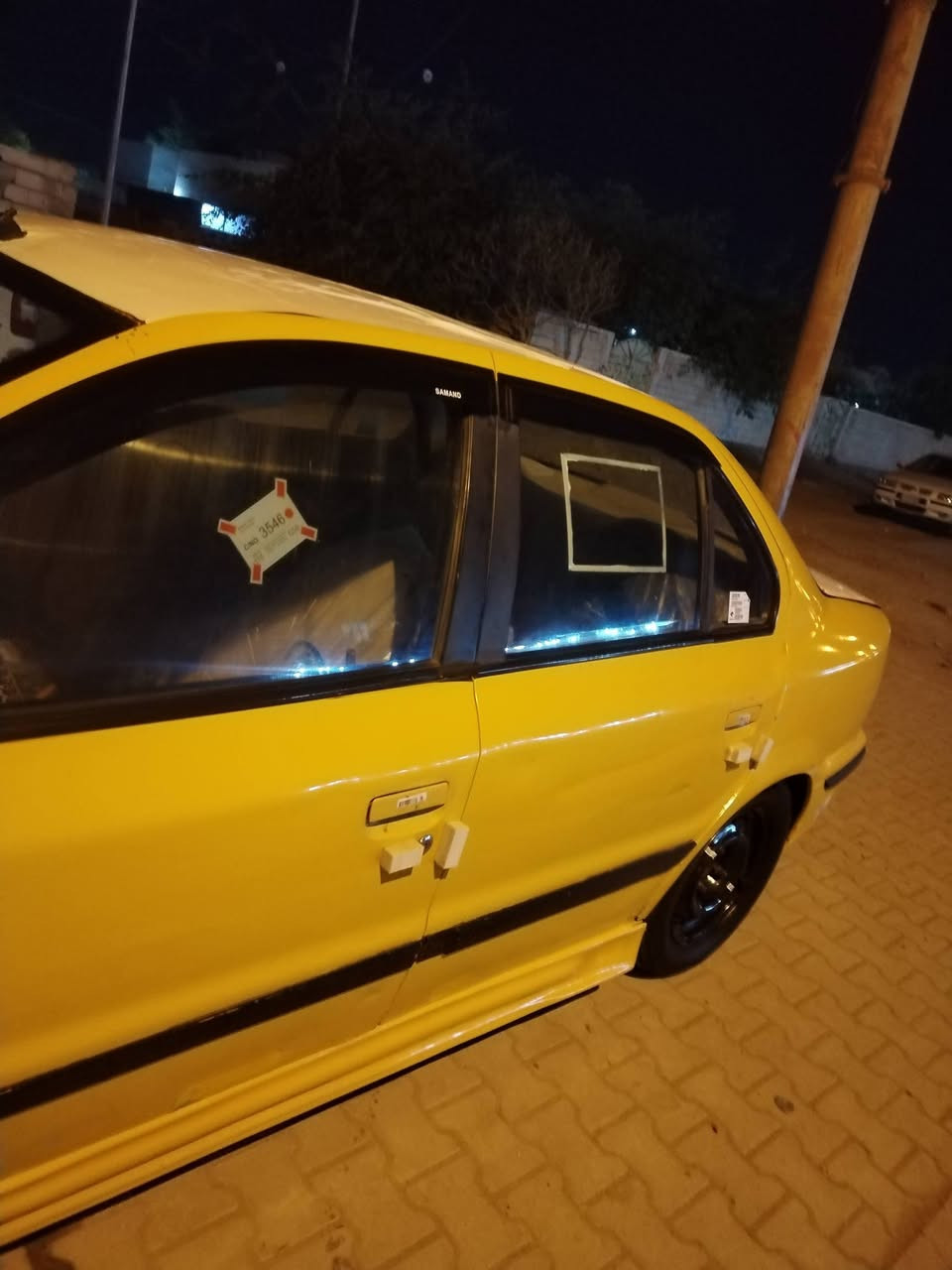 السلام عليكم سياره سمند للبيع موديل 11رقم احمر سياره بيه تنقيص بلمكينه ماشرطه الباقي كله جاهز سياره حلوه مابيهه خياسات سعر 19وبيه مجال الرقم ***********
