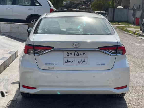 تويوتا كورلا 2019 GLi ( بانزين ) 1.8 
وكالة تويوتا العراق SAS 
فووول اعلى مواصفات الكورلا 1/1
( هذي الفئة قليله اجى من عدها )
ماشية : 50 الف كيلو

ايرباكات عدد 6 
بصمة ابواب و تشغيل
فتحة سقف ( سلايت )
زراك لايت 
لايت امامي دبل حاجب ( زنون )
بك لايت لد
شاحن موبايل 
ويل يختلف حجم 17
انارة محيطية بالداخل
شاشة كبيرة اصل ( قرص )
المقاعد جلد و مخمل
بيانو بلاك بالدواخل
كروس سرعة 
( السيارة مكفولة من الصبغ ) 

السعر 17,800$  ( 178 ورقة )
رقم اربيل الجديد
مكانها بغداد / شارع فلسطين
***********
