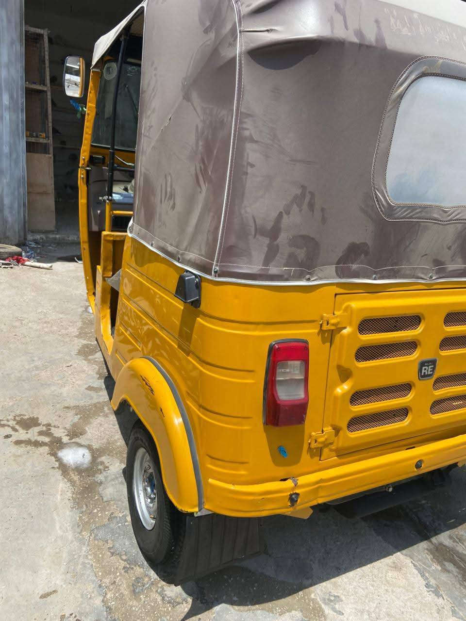 السلام عليكم تيك توك 20 للبيع خير من الله جديده
***********
