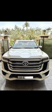 لاندكروزر VX • ٢٠٢٤ • مشي ٢٦٠٠٠