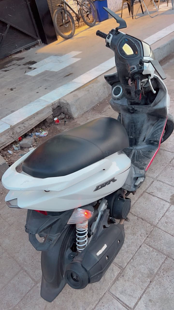 GTRجديده بلاديه كلها وختمه بلاديه كهربائي كله شغال  دشبول متغير سعر مليون وميه 1,100,000 رقم الهاتف ***********
