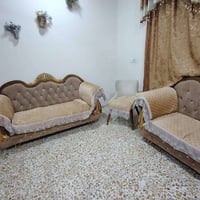 قنفات للبيع  السعر  450 وبيها مجال الا تصال 07717276944