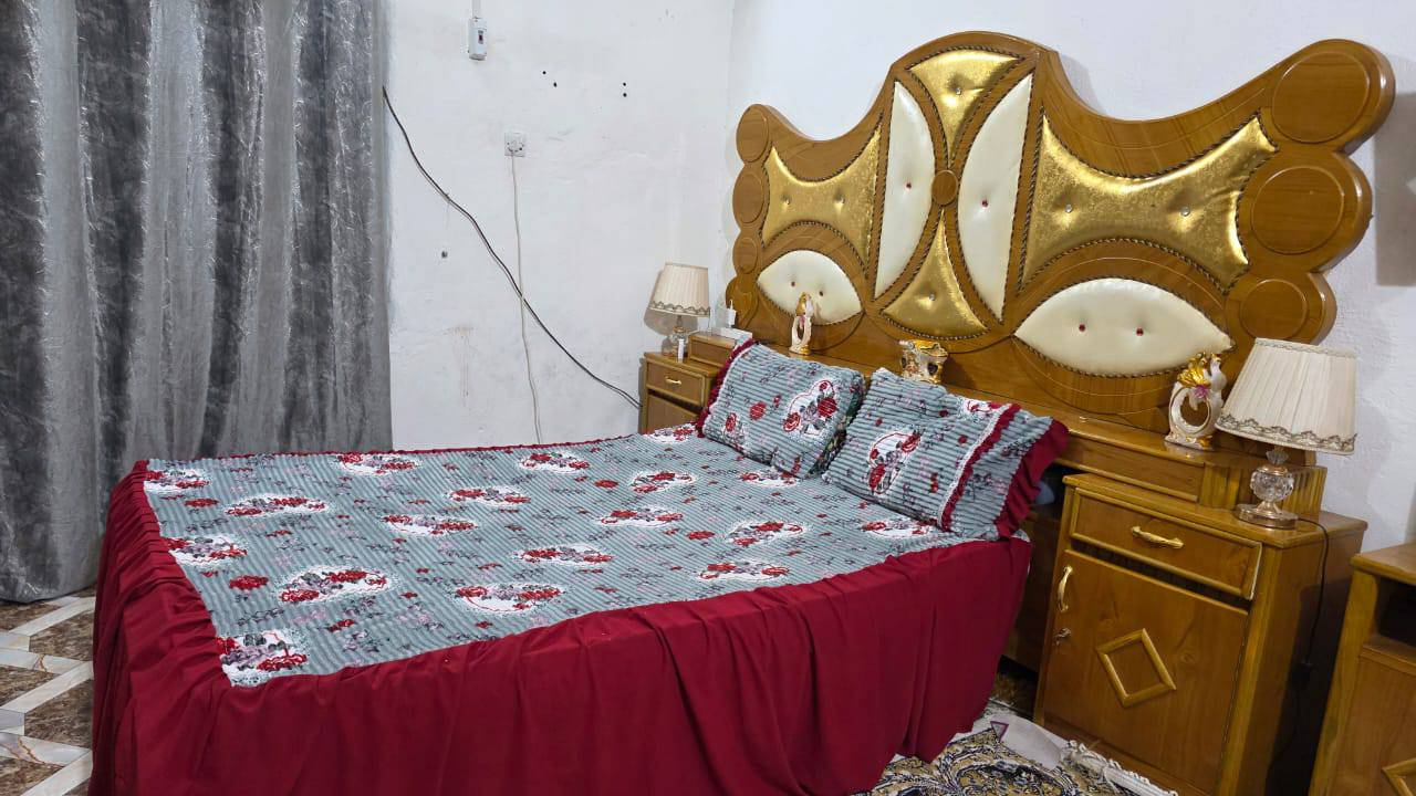 غرفه مامستخدمة هواي للبيع بسعر 900وبيه مجال قليل ***********
