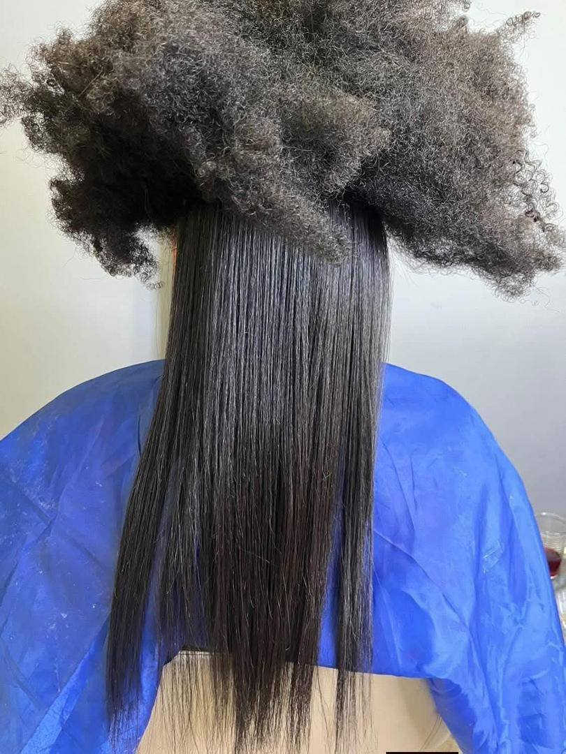 مكوة_اوشا- الرفيعة المكوه الرفيعه آخر اصدر ومميزاتها زياده في درجه الحراره عاليه 510درجه - 265فهرنهايت خاصيه الاهتزاز لمنع التقصف ممتازه في لف الشعر ممتازه لشغل البوتين والكرياتين فرد الشعر لايفك سريع  خفيفه الوزن والشكل الرفيع البيسهل عمليه اللف اهم ميزة ذر القفل من ورا المكوة بجي مفتوح وبتقفلي عشان تحمي الاطفال  الكفر المصنع غير الخامه لي اقوي اضافه طبقة نانو بلس عشان الشعر يطلع المع وما يعمل كهرباء استاتيكيه لي ناس شعرهم بيقيف
يدك اليمين في البيت وشغل الصالونات والتساريح معاها قلفز  يدك من الحرارة كمان مشط للطلب https://chat.whatsapp.com/EcmmFWvGbgg3YjED7g0K3V?mode=gi_t


**إذا كنت صاحب هذا الإعلان وتريد حذفه لأي سبب، رجاءا أرسل رسالة إلى الدعم الفني**