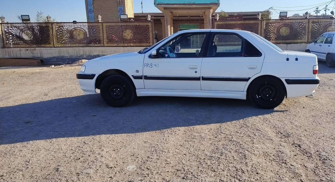 بيجو بارص 13 سياره مكفوله من ظربه وصبغ منعدا الهلالات مصلحه
مكينه وكير كفاله تبريد ثلج
حداديه وتخم تاير كله جديد
منظومت زنون مكان سياره الديوانيه  السعر 47 ***********
