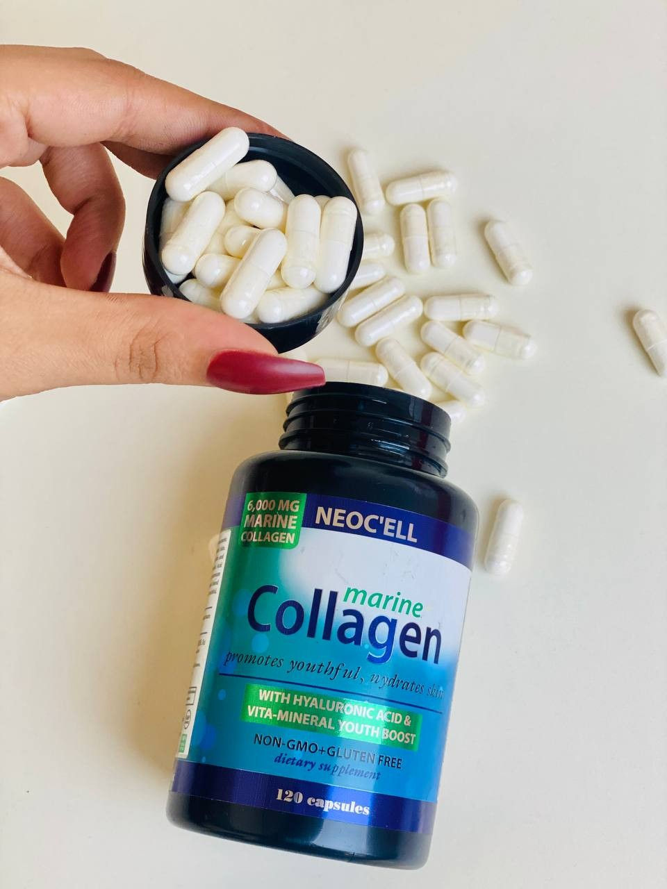 كبسولات الكولاجين للبشرة الأمريكي 🇺🇸

✔تحافظ على نضارة البشرة. 

✔تعمل على ترميم خلايا البشرة. 
تقاوم الشيخوخة وتؤخّر علامات التقدّم في العمر كالتجاعيد والخطوط الدقيقة في الوجه؛ لأنّها تعوّض الجلد عن الكولاجين الطبيعي الذي يفقده مع الوقت. 

✔تشد البشرة المرتخية وتزيل الخطوط الدقيقة وتخلّص من التجاعيد حول العينين والشفتين. 
✔تعالج التشوّهات الناتجة عن الجروح وآثار حبّ الشباب. 
✔تمنح البشرة المرونة والنعومة. 
✔تفتّح لون البشرة.
✔ تساعد على امتلاء الخدود.
👈 فوائد كبسولات الكولاجين العامة
✔ تزيد قوة بصيلات الشعر وبالتالي تقلل من تساقطه وتعزز كثافته. 
✔تحسن صحة الشعر وتمنحه اللمعان الطبيعي.
 ✔تعالج الآلام الناتجة عن التهاب المفاصل.
✔ تغذي عضلات الجسم وتزيد من قوّتها وتحسن أدائها.
✔ تزيد قوة الغضاريف، والعظام، والأسنان، والأظافر.

يحتوي على 120 كبسولة الأصلي أمريكي 🇺🇸#حبوب


**إذا كنت صاحب هذا الإعلان وتريد حذفه لأي سبب، رجاءا أرسل رسالة إلى الدعم الفني**