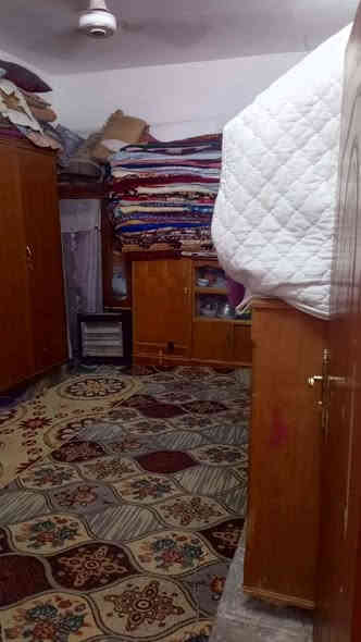 السلام عليكم بيت للبيع مساحه 110 كوفه علوه الفحل قرب صوره العباس شارع تبليط مال كهرباء بالسعر مناسب   ١٤       ***********
