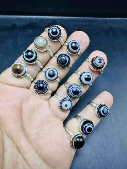 خواتم فضه نواعم فضه 925 شغل ايدي حجر شرط طبيعي سعر القطعه 10 الف فقط وتوصيل 5 للحجز واتساب فقط ***********🔥
