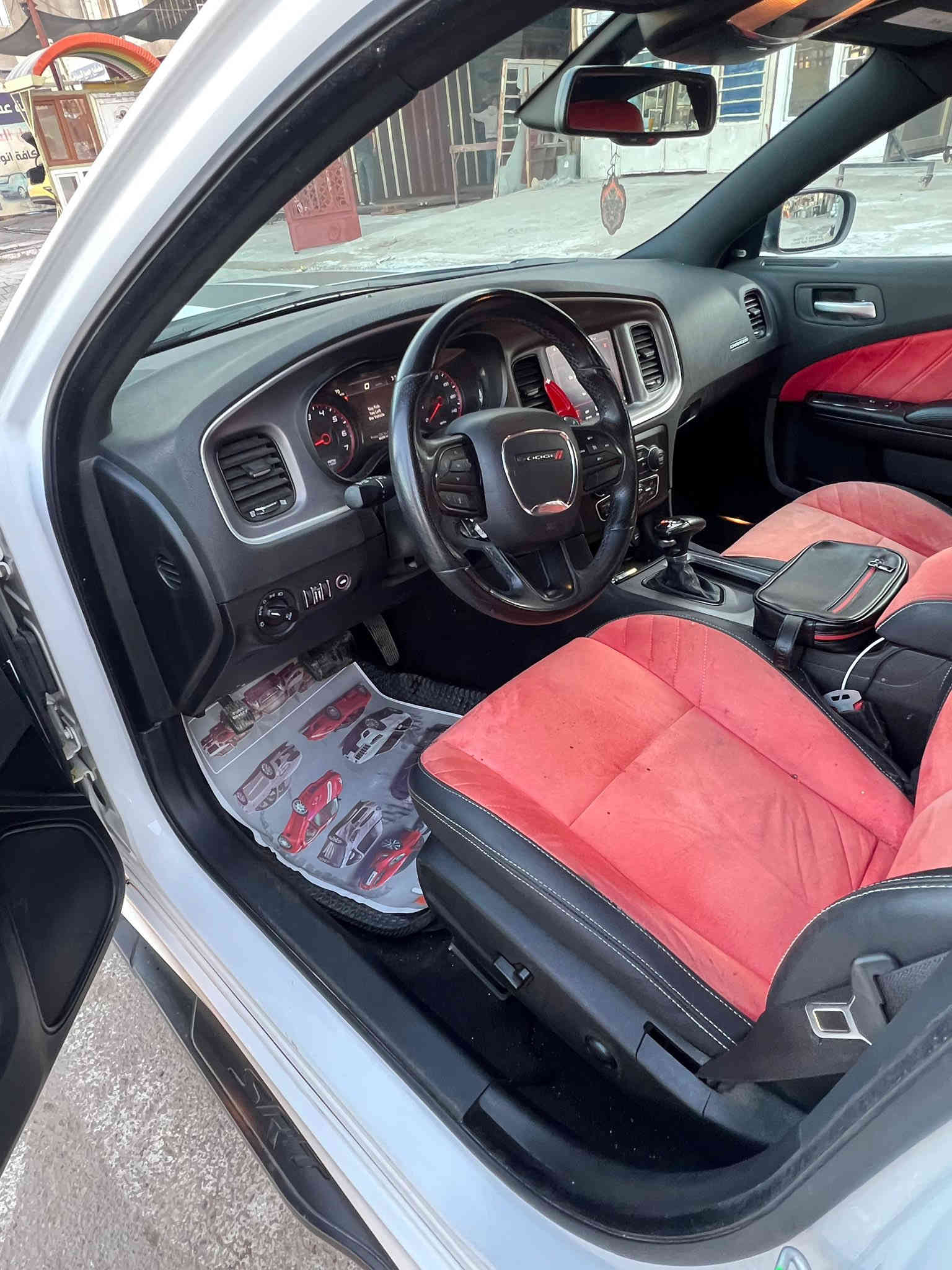 دوج جارجر جي تي موديل 2022‏DODGE CHARGER GT
رقم أربيل اسمي هزه جديده ترقيم جديد اسمي
اللون:ابيض 
المواصفات: وارد امريكي-حادث شبه كلين 
فقط بارد بلجاملغ الأمامي كد اربع صابع
٦سلندر محرك(٣٦٠٠)
كراسي كهرباء
كراسي سپورت(حضن)
شاشة_امامية_كبيرة_اصلية_لمس_حراري_(11 inch)_الجديدة_كليا
نظام_خرائط_(نظام ملاحة)_navigation
مستشعر_صف_المركبة
نظام_مساعدة_بدء_التشغيل_على_المرتفعات
نظام_التحكم_بالاداء
نظام_قياس_قوة_المحرك_
‏AUTO_START
نظام_التحكم_بالانطلاق
نظام_اعداد_نمط_القيادة
نظام_اعداد_النمط_الرياضي
نظام_اعداد_النمط_الافتراضي
مراة_زئبقية
كامرة خلفية اصلية
شاشة عرض الاعطال
تشغيل عن بعد
كروس سرعة
فول تحكم استيرن(جهتين امامي+جهتين خلفي)
دبل كير(عادي+أوتوماتيك)
ناقل حركة ٨ نمر
نظام_SUPER_TRACK_PAK
نظام_سپورت_SPORT
نظام مانع انزلاق ABS
حساس خلفي
مري تدفئة
نظام تحكم بمستوى الانارة الداخلي
نظام تحكم بمستوى الضوء الداخلي
لايت عدسة
لد نهاري
بك لايت LED
ويل_20_GT 
مدخل
‏CARPLAY 
صور حادث مع منشور
‏المكان بغداد

رقم صاحب سيارة ***********
