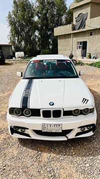 BMW525للبيع أو المراوس   كبس فانوص دجتال محرك وكير شرط بيهة خياس بجامر...