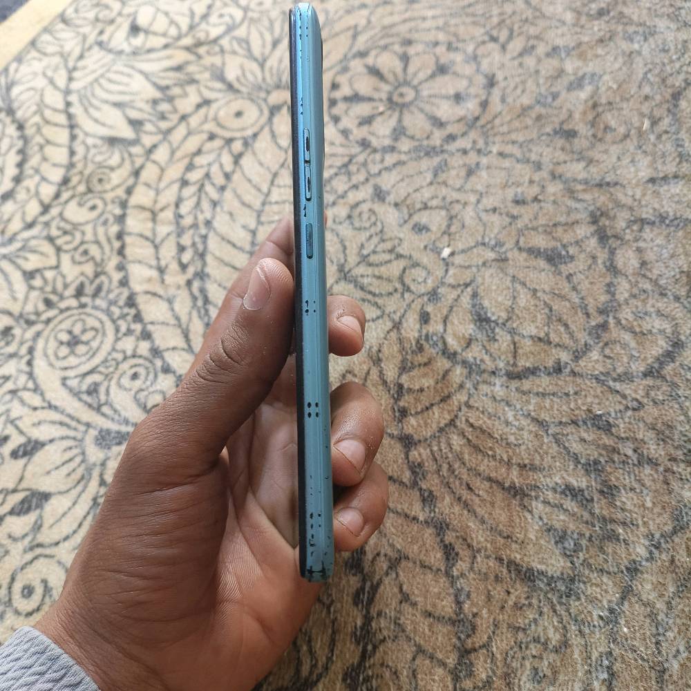 كربلاء حي الغدير
تكنو سبارك 8سي 
