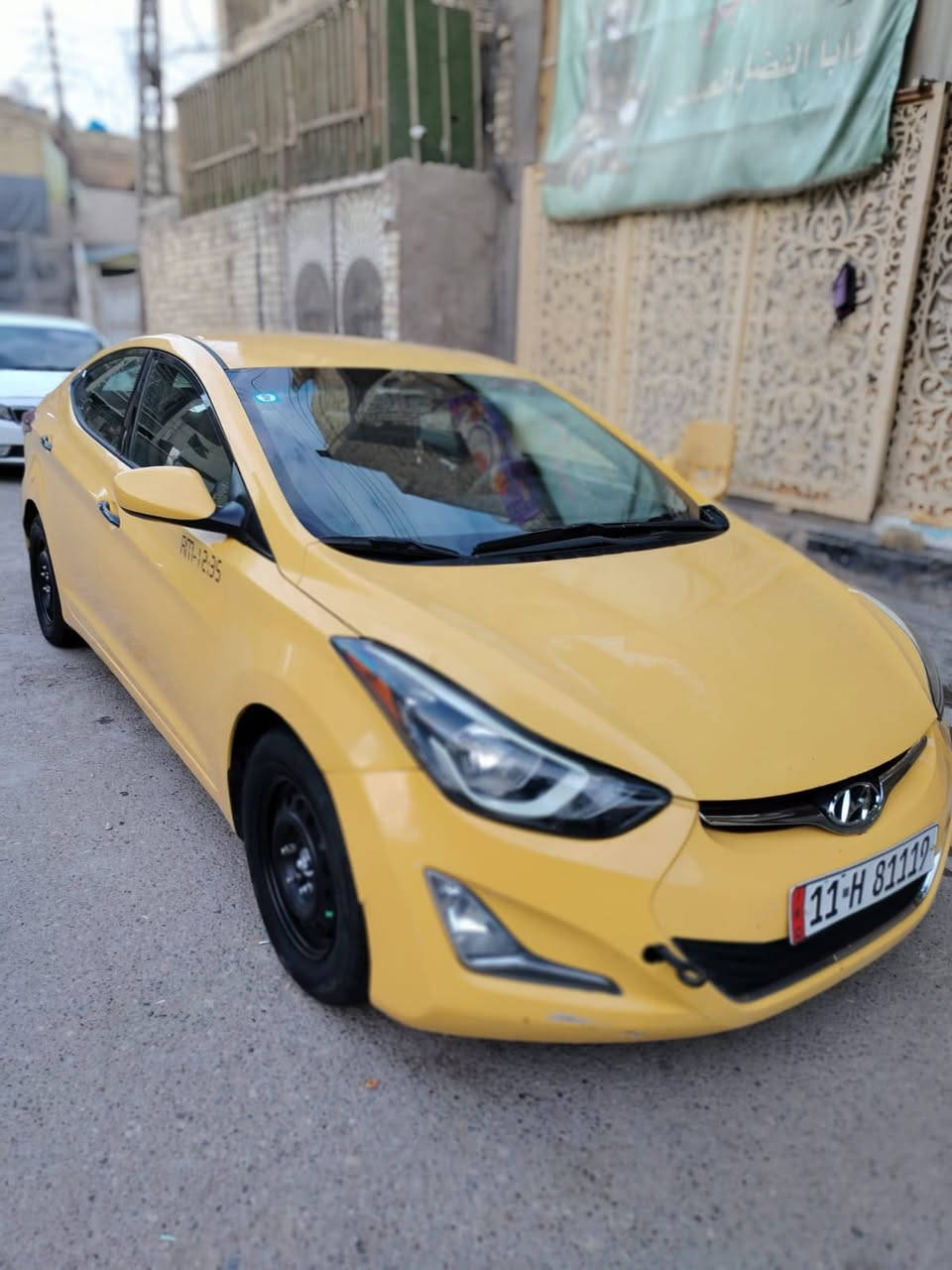 لنترا مديل 2015وارد مريكي حادثه دعميه خلفيه ليبل واحد بجم كبس وقطرت معجون ما بيه شرط فحص سونار تخم تاير تبريد جديد صدر مامي خلفي جديد مواصفات نص فول محرك 1800دوش كير ومحرك كفاله من فتحرقم نكليزي هيه مصفره جاهزه على آخر حبايه كل رقم ***********
