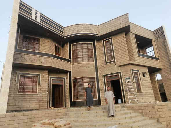 يوجد كادر حجر حلان بسعر مناسب شغل شرط هندسه من يرغب بل عمل يتصل عل خط و الخاص مفتوح ***********
