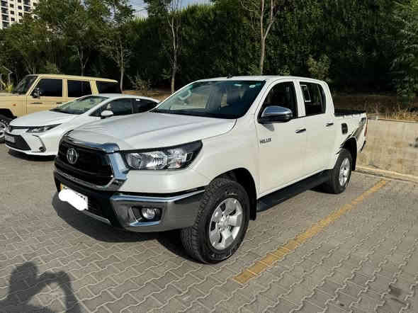 السلام عليكم
تويوتا هايلوكس ٢٠٢٣ مكفول خليجي 
ديزل مواصفات شاشة  داخلية كبيرة و كير عادي
السعر ٣١ الف
عليها نانوسيراميك 
ماشية ١٧ فقط
رقم اربيل
***********
