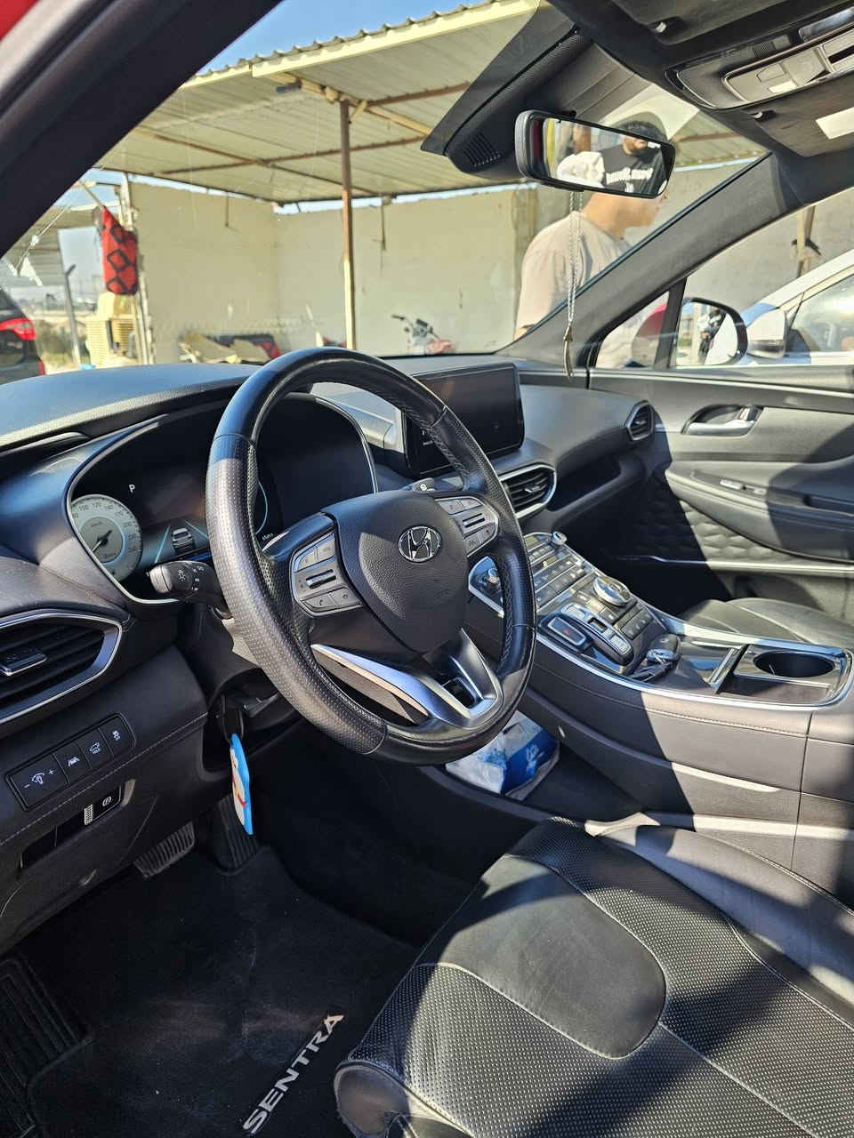 ياالله..
سنتافيه ٢٣ وارد امريكي بغداد بدون دواخل الايرباكات سليمه 

لغد وشواصي مكفول فئة الهاترك محرك ٢٥٠٠ تيربو ممشه ٦٨ الف كيلومتر قابل لزياده...حادث بنيد مبدل مصبوغ جاملغ نص صبغ ايسر امامي 

المواصفات فول1 /1 شنو بالك موجود بيه ما اتعبك بالقراءه 

مكاني حله/ محاويل/ ناحيه الامام..اتصل وتدلل 

***********..
