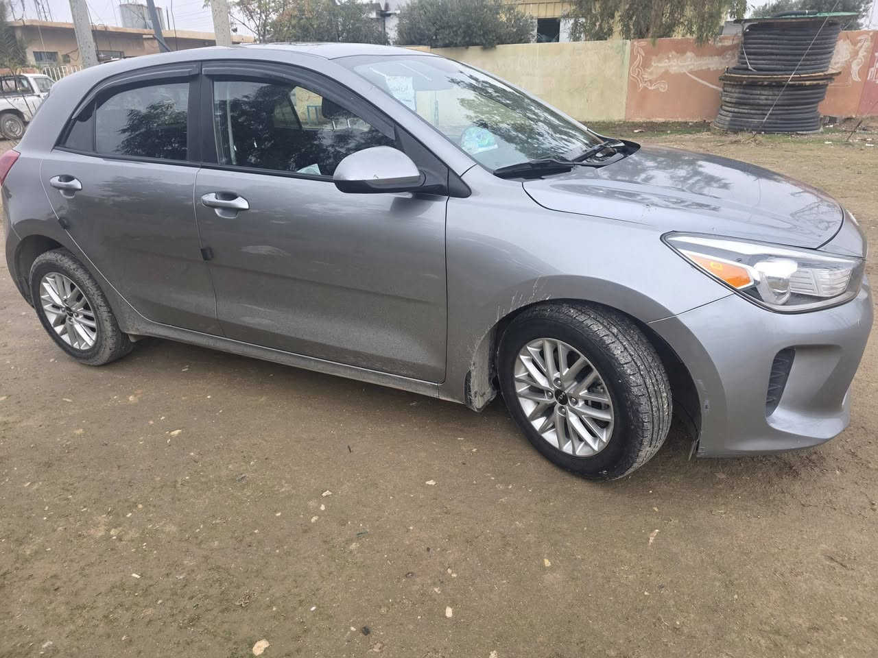 السلام عليكم
ريو موديل 2022

سيارة جديدة بمعنى الكلمة 

سنوية وهزة جديد 
***********
130 قفل
