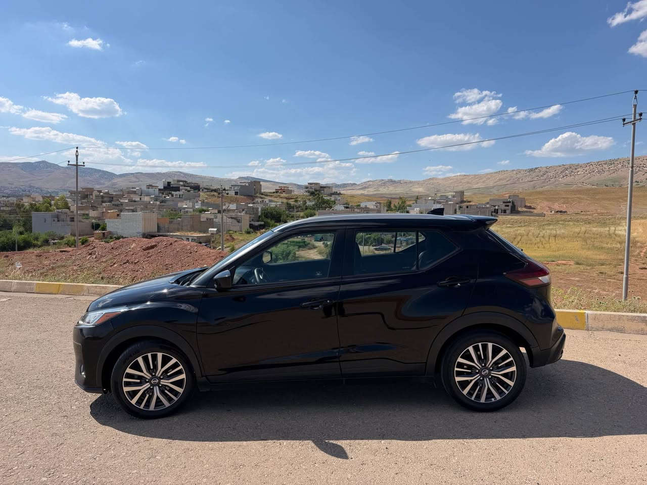 Nissan kicks sv 2022
خاوێن وبێ مەسرەف،مواسەفات ئەمریکی ،تەنها دوو شوێن شوختی هەبو قەڵەمکاری کراوە
سەنەوی نوێ 2029بەسەردەچێ
دەعمێکی بچوکی هەیە تەنهالەدەعامی پێشی لەگەل پەرەشوتی لای شانی سایەق بە سیستەم دانراوەتەوە *********** 
١٣٥گەڵاو معامەلە أربيل, العراق
