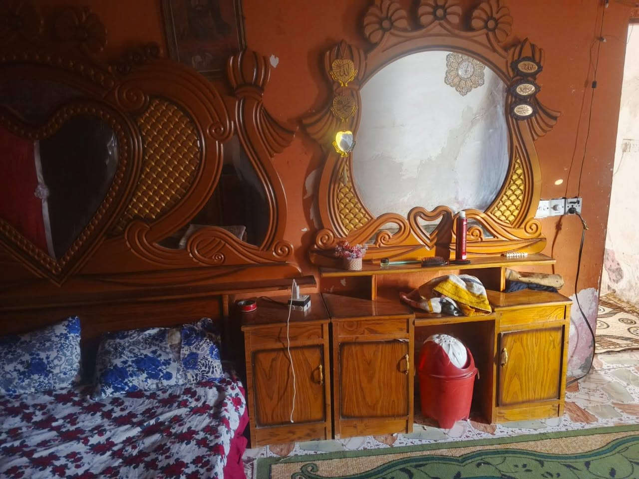 غرفه. ام. 6 باب.  نضيفه. اوحلوه. مابيه لا شخط ولا كسرر. سعره 600 وبيه مجال. الستفسار*********** عنوان. نعمانيه مقابل. ابو الجود
