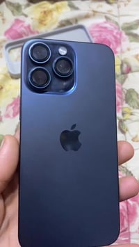 ايفون ١٥ برو ماكس • ٢٥٦ • مبدل كلاص