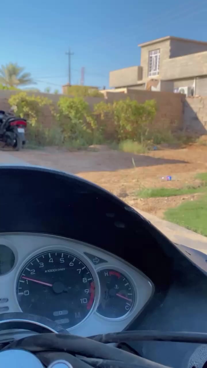 اسلام عليكم اخوان دراجه خير من الله شلعه معدل دراجه نقص ما بيه غراضه كلها ويها دراجه نقصها صبغ منفيس موجود اصلي سعر 600 وبيها مجال اتكفلك سرقه اسويلك مكاتبه وكلك اتوكل اكرر دراجه كل غراضها موجوده  اتصل وبيك خير ودلل *********** واتساب ع خط ‭0772 851 2659‬
