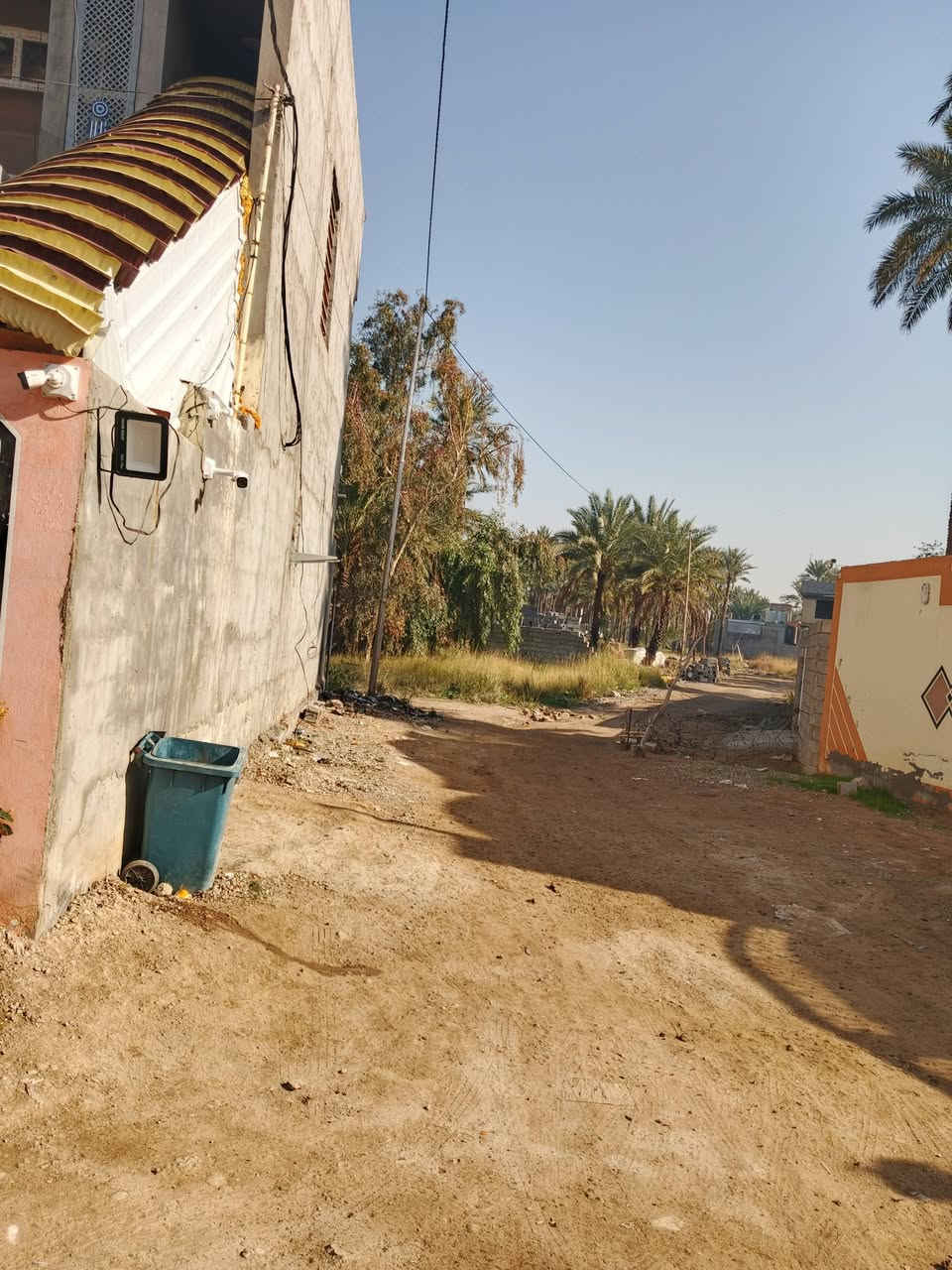 🏠 بيت للبيع – السوامرة الثانية / باب لدرب
📐 170 متر | 🏗 طابقين | 🆕 بناء 2022
🛏 4 غرف نوم | 🛋 صالتان | 🚿 4 حمّامات
🌿 حديقة + 🚗 كراج + مطبخ 
📄 طابو زراعي ملكية خاصة (جاهز للتحويل)
🔑 جاهز للسكن فوراً
💰 السعر: 130 مليون
📞 ***********
