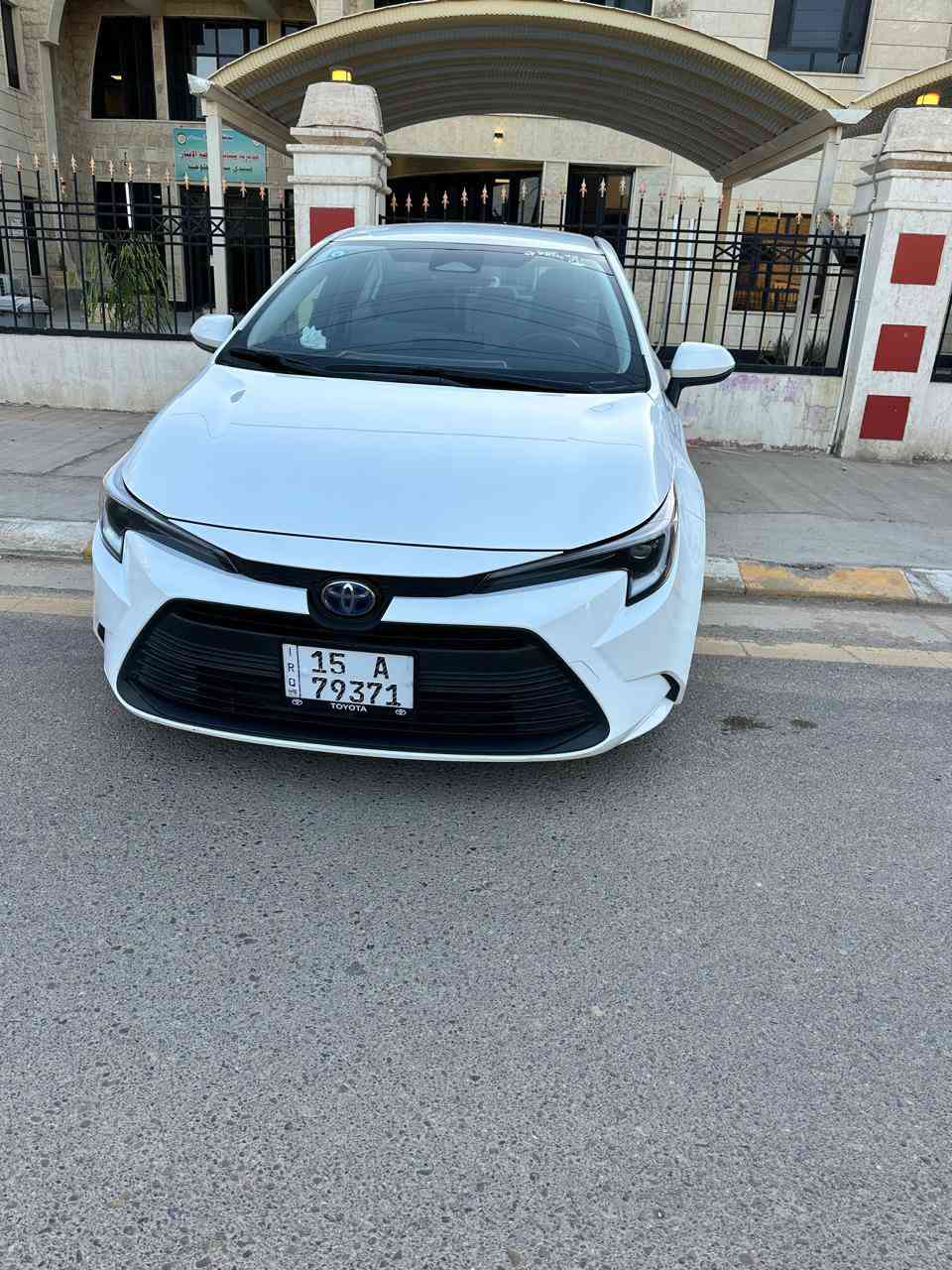 سلام عليكم مكلف للنشر
كورلا وارد امريكي وليس صيني LE
موديل 2024 هايبرد 
هاند بريك بصمه 
Auto Hold
انضمه قياده الي
تحكم ستيرن 
رادار امامي خلفي 
تخم تاير شركه
داخل لونين 
لون  of white
And black 
حادثهه فقط قطعه وحده قبق جنطه فقط 
الباقي كله وكاله شركه
ماشيه 60 الف مكانهه الانبار الفلوجه 
رقمهه انبار بسمي تحويل مباشر مشروع وطني
السعر 170 وبيه مجال 
للتواصل والاستفسار الاتصال)(***********)
