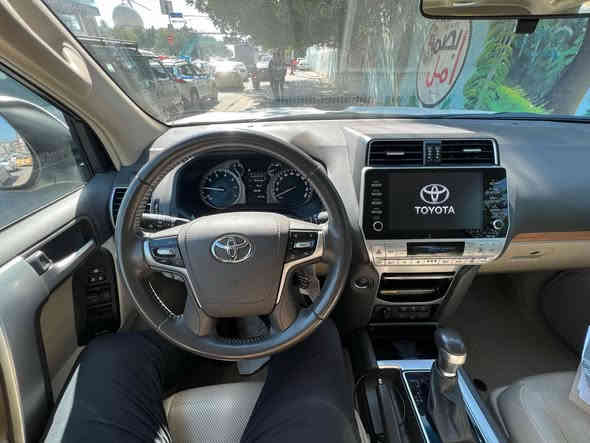 السلام عليكم برادو 2022 VX ساززز ام الضمان مكفوووول لوحات بغداد
ستة سلندر 

محرك 4000

فتحة سقف 

مري كهربائية وترحيبيه

بلاك اديشسن مميز

4 ويل

شاشة ابل كار بلي 

كامرة خلفية 

حساسات امامي 

حساسات خلفي 

وهواي موصفات 

ممشى السيارة 46 الف كيلو 

 

(السيارة مكفولة 100‎%‎ وجديدة بعدها ) 

للاستفسار ‭0771 275 1553‬

‭0775 111 2215‬
