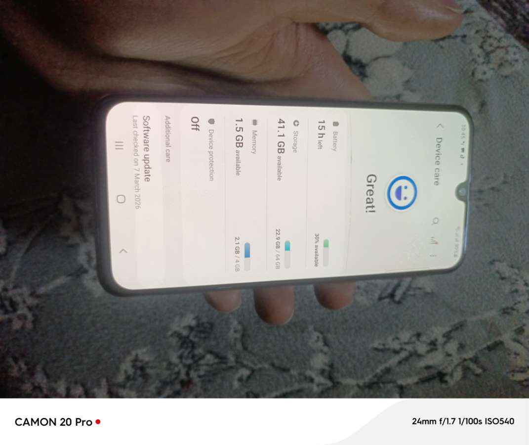 موبایلەکی بچوکو خێرا بێکرانەوە بێ دەسکاری خاوین بەس او درزە باریکەی هەیە کامیرەی زۆر جوانە 

64 giga
Ram 4

١٠٠ هەزارو معمەلە   

هەولێر أربيل, العراق


**إذا كنت صاحب هذا الإعلان وتريد حذفه لأي سبب، رجاءا أرسل رسالة إلى الدعم الفني**