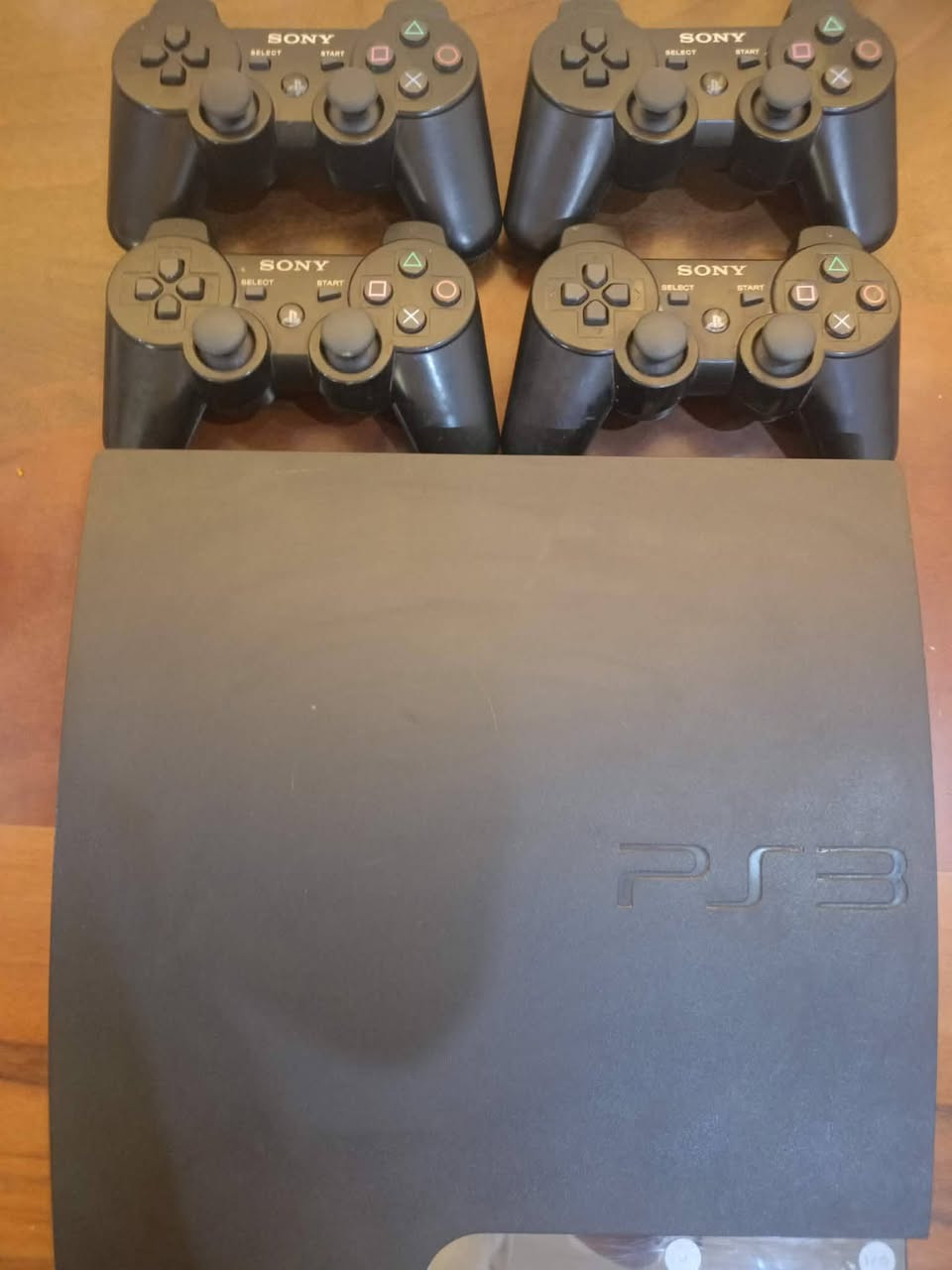 مكلف بالنشر إكس بوكس للبيع
الأسود 100
البيض150
الاتصال على رقم 
***********
