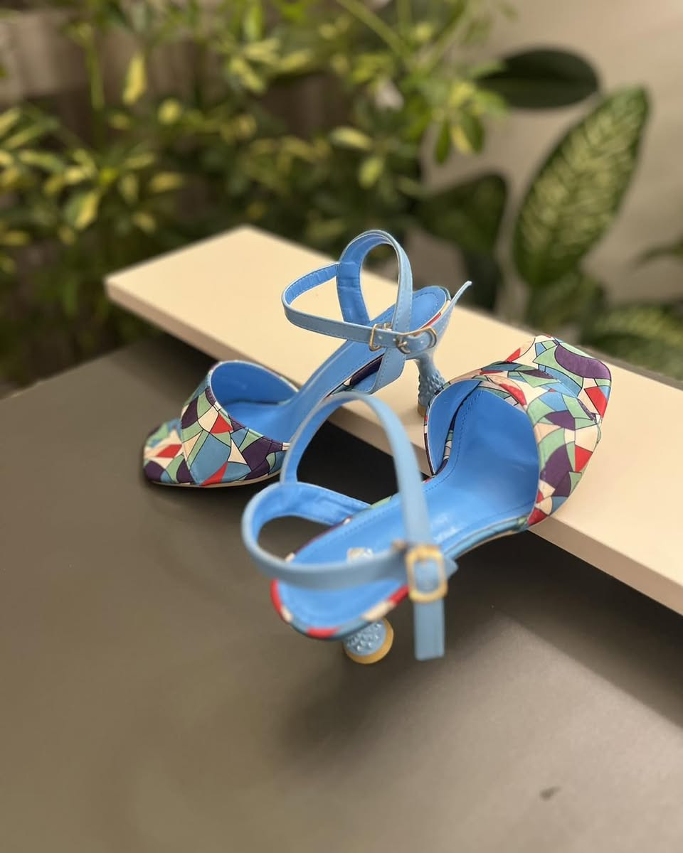 #جديد_موسم_العيد_

كولكشن صيفي

باربع الوان

القياسات من 37 لل41

للحجز والاستفسار يرجى مراسلة البيج عالخاص

توجد خدمة توصيل كافة محافظات العراق

بغداد 5 الف
المحافظات 6 الف


**إذا كنت صاحب هذا الإعلان وتريد حذفه لأي سبب، رجاءا أرسل رسالة إلى الدعم الفني**