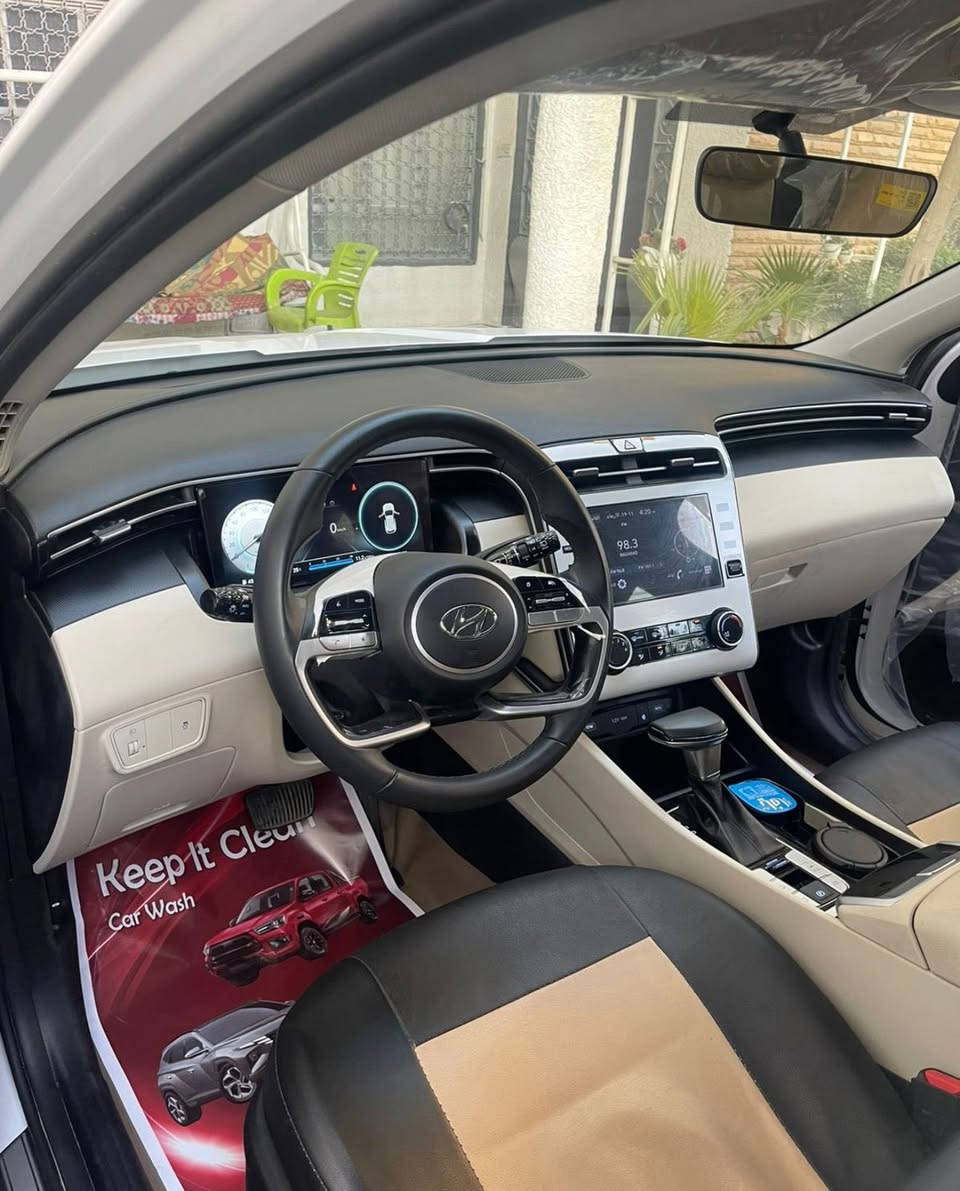 توسان 2024
ضمان شركة الاولى بعدها بلضمان
ماشية 15 فقطط 
سيارة بوضع الزيرو مكفولة كفالة عامة جديدة بيهة رصعة سحبته بي دي ار فقط 
بسعر مناسب سيارة لووك 
***********
