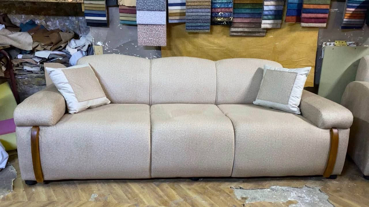 السلام عليكم

طقم 10 مقاعد للبيع  سفنج طبي جلسه مريحه  خشب بلوك لايوجد ام دي اف ضمان سنتين آخر قطعه جديد شغل معمل سعر 550  نهايته واصل بغداد للاستفسار رقم *********** بغداد, العراق
