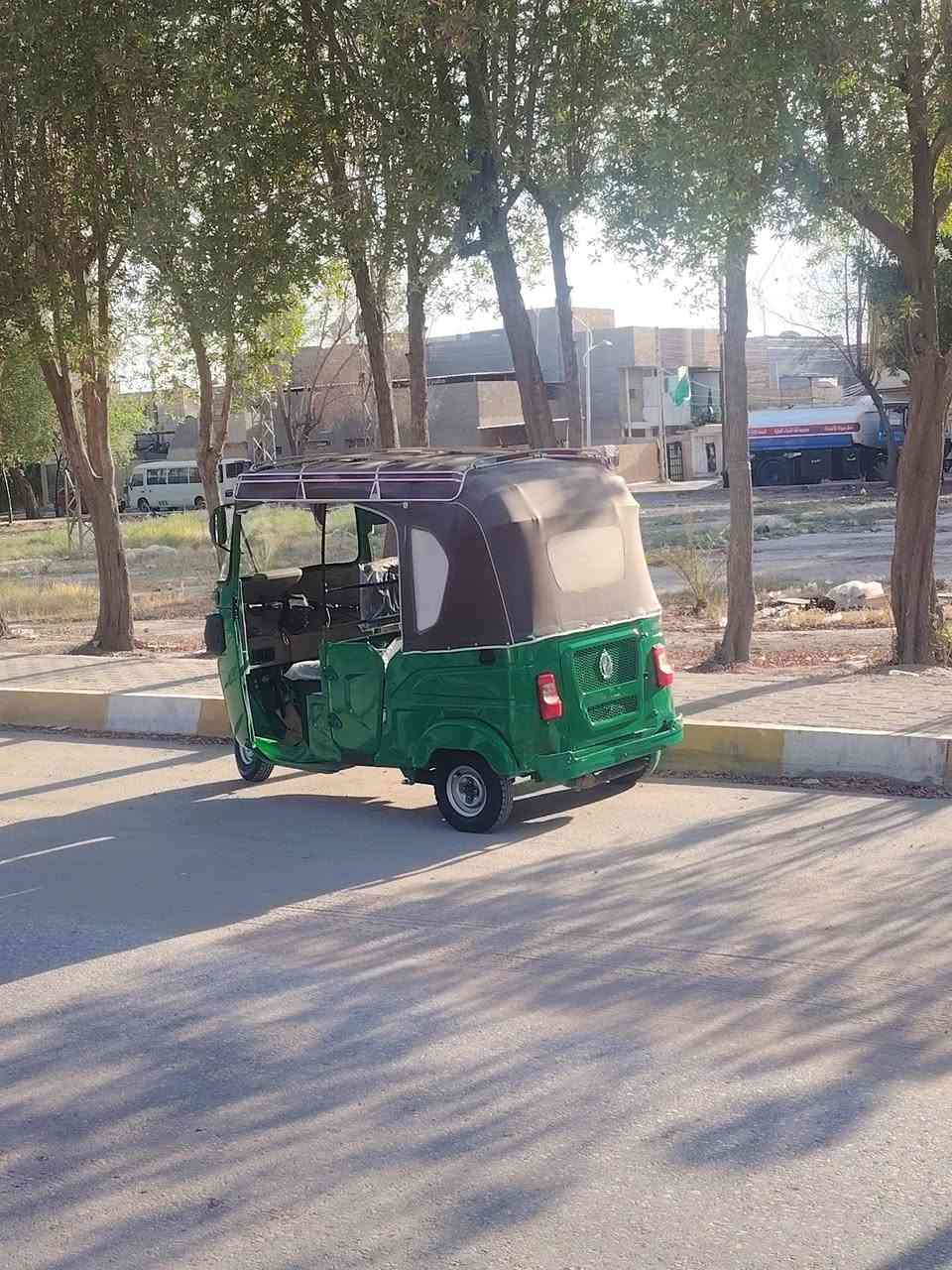 سلام عليكم تكتك للبيع موديل 22 مكينه كفاله  بيها ضربه فقط البك لايت الوره العنوان بابل الهاشمبه ***********
