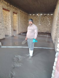 نشتغل حسب الطلب كرسته وعمل مستعدون لصب وسقل وتنعيم الارضيات بلهلكوبتر ...