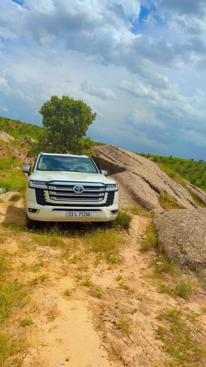 🚙🔥 Toyota Land Cruiser – وكالة SAS.  موديل2022

الفخامة والقوة بأسطورة اللاندكروزر 👑💪

✔️ فئة VX فول مواصفات
✔️ محرك 3500 
✔️ ماشية 88
كم
✔️ وكالة SAS
✔️ مكفولة كفالة عامة
✔️ أداء جبار وراحة استثنائية

✨ سيارة تجمع بين الهيبة، التكنولوجيا والقوة 
النجف *********** 

فقط بي دي ار ثلاث أصابع بالجاملغ الخلف السايق مثل الزلغ
سنويه باسمي شخصيا
السعر 61الف 610 ورقه قفل
