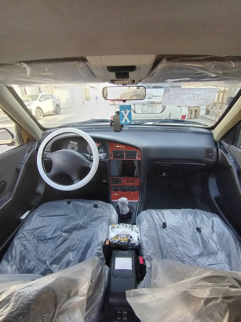 السلام عليكم من رخصت الادمن بيجو بارس موديل 2015 رقم بغداد مصفره هيئه وغرامات السياره كامله تخم تاير تبريد كير مكينه خير من الله بيهه جاملغ خلفي معمر
مكان السياره الامين
السعر 46 وبيهه مجال حك الجيه
***********
