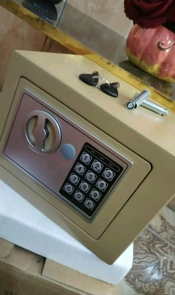 قطع اخيره قاصه وزن ٤ كيلو ونص ب٢٨ مع توصيل اول تم فولاذ ضد الحريق


**إذا كنت صاحب هذا الإعلان وتريد حذفه لأي سبب، رجاءا أرسل رسالة إلى الدعم الفني**