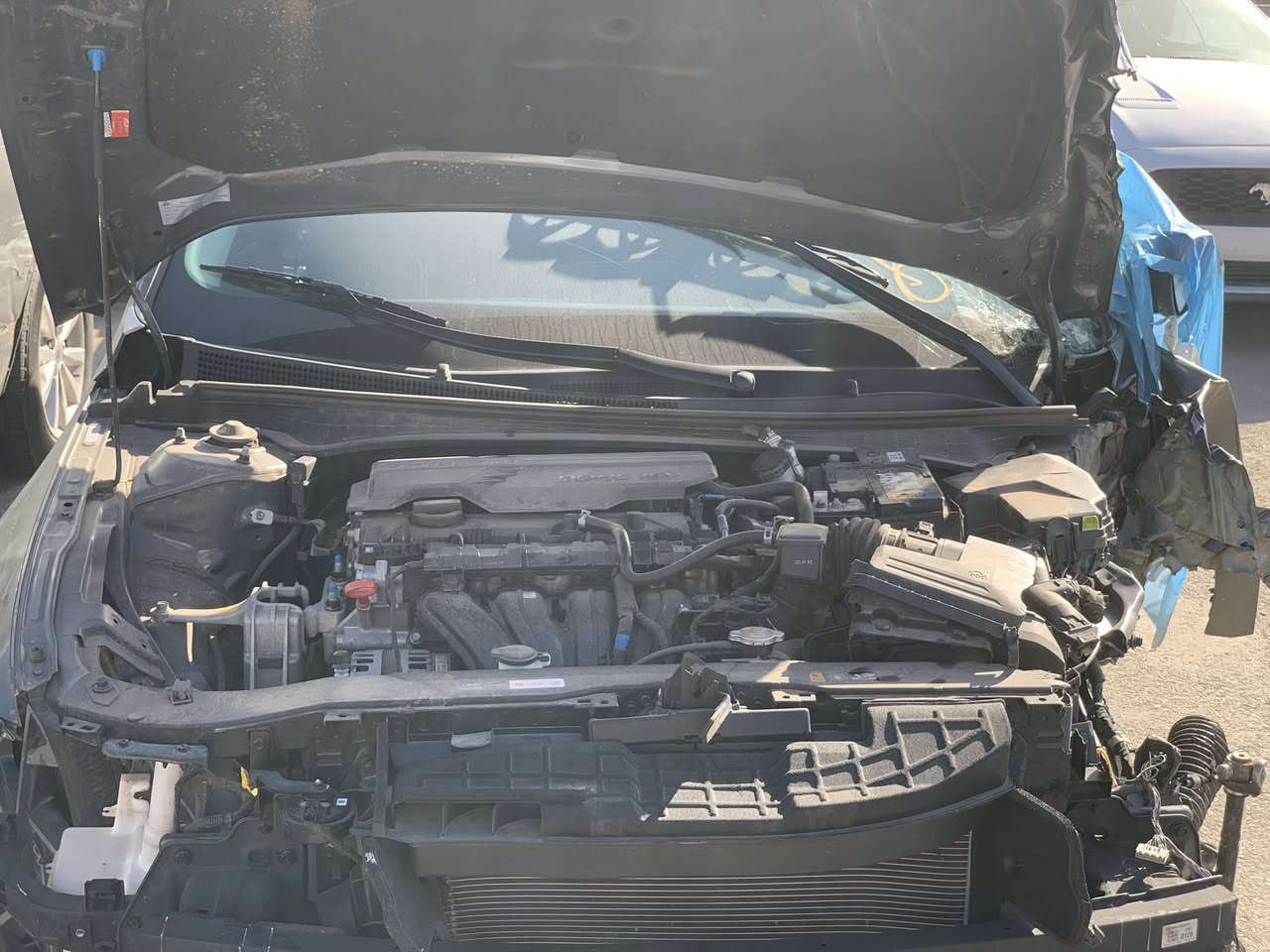 هونداي الانترا 2024 فول مواصفات
دخول جديد بسمي اوراقها 
فتحة 
بصمه ابواب وتشغيل
رادار امامي وجانبي 
مكينه 2000 دوش 
تحديد مسار 
فول تحكم ستيرن
ابيع ع حادثها 
مكان السيارة بغداد الشعب
اي استفسار *********** 
للبيع او امراوس
السعر 108$ بيها مجال
